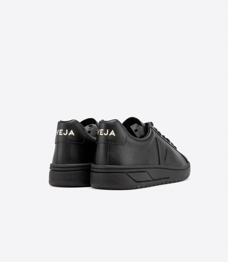 Veja Urca CWL Sneakers Heren Zwart | 6P40R3