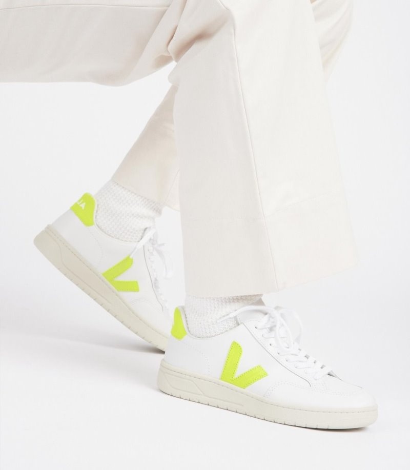 Veja V-12 Leren Sneakers Dames Wit Geel | KVXTPM